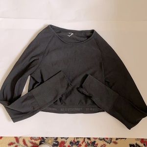 Black gymshark long sleeve crop top
